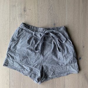 LA HEARTS tie shorts